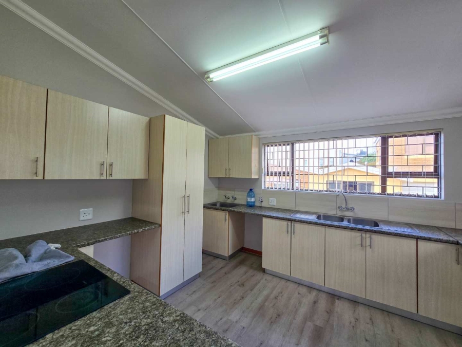 5 Bedroom Property for Sale in Jongensfontein Western Cape